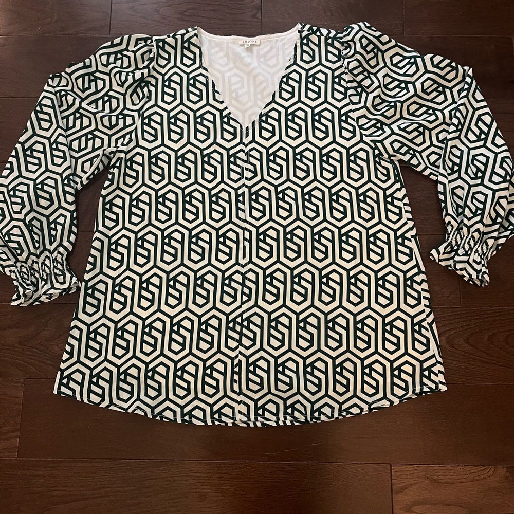JODIFL Dark Green Print Top